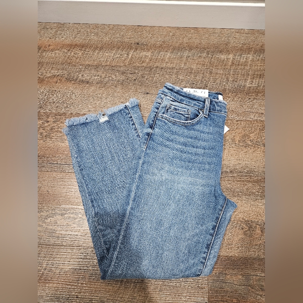Vervet Women's Classic Straight Leg Jeans - Blue - Picture 2 of 9